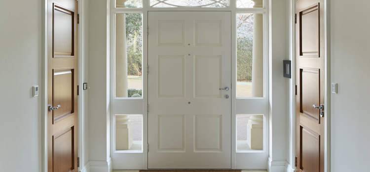 Three Lakes door replacement contractors