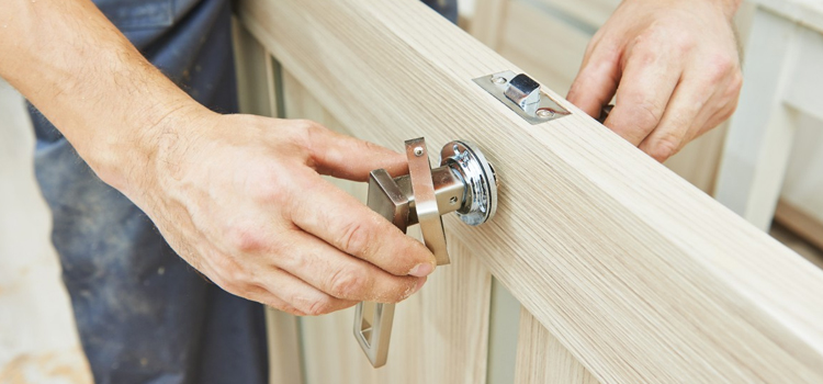 interior door repair Three Lakes